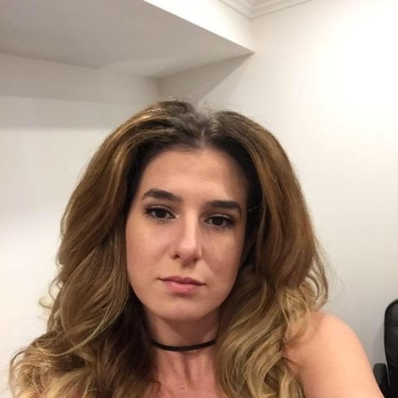 Meet your Posher, Jade - Picture 1 of 1